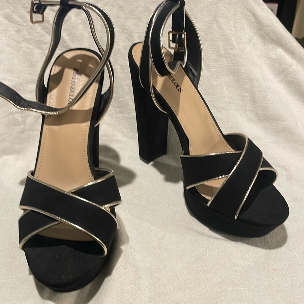 Never used; size 8.5